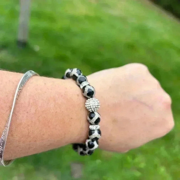 4/$50 Leopard  print gemstone beaded bracelet 7.5 inches - Picture 5 of 6